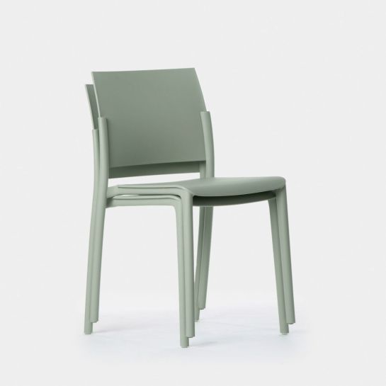 Chaise de cuisine 'OMA' en matière plastique verte